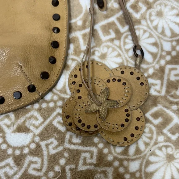 Stylish Tan Leather Hobo Bag - Picture 2 of 12